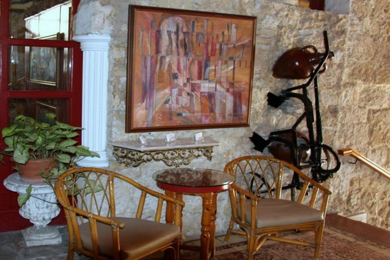 Kiniras Traditional & Restaurant Hotel Paphos
