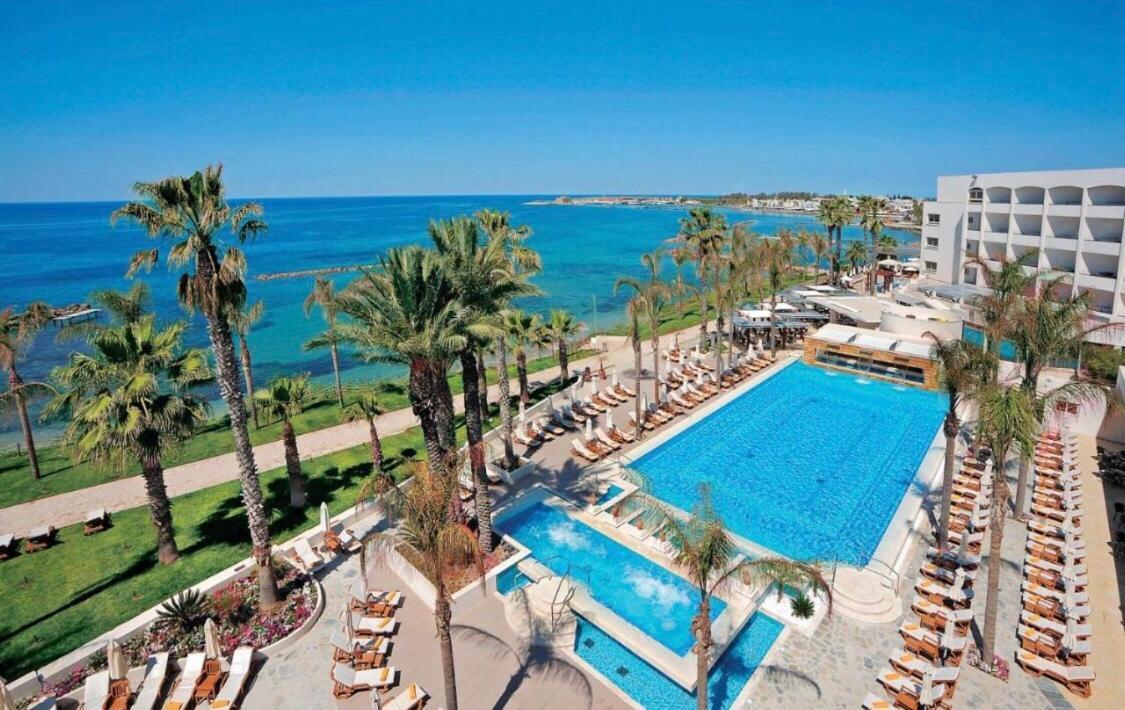 Holiday Apartment Walking Distance To The Sea Apartment Paphos