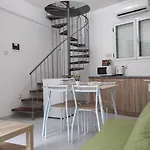 Cozy Place In The Heart Of Harbor