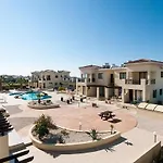 Beautiful 2-Bedroom Apartment - Great Location