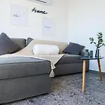 Phaedrus Living Seaview Studio Suite Lighthouse 52