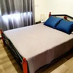 2 Bedroom Cozy Apartment Near Tourist Area, 200M From Sea