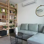 Phaedrus Living Seaside Luxury Flat Athina 123