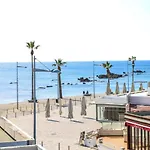 Phaedrus Living: Seaside Luxury Flat Lighthouse 69