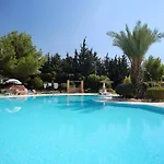 Limnaria Villas - Spacious 2 Bedroom Apartment