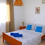 Central 2 Bedroom Apartment In Kato Paphos