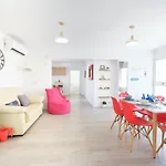 Seaview 3 Bedroom Kings Road Penthouse