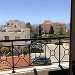Nice Freshly Renovated Sea-View Apartment