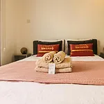 Phaedrus Living: Seaside Luxury Flat Athina 115
