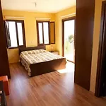 Villa Kinousa 1