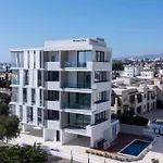 Emerald 101 1 Bedroom Apartment