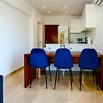 Phaedrus Living Seaside Residence Lighthouse 70
