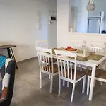 Alex\'S Vacation Suite - 100M From The Beach - 6 Guests