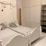 Elena\'S Guest House A
