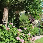 Paradise Gardens Holiday Apartment