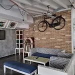 Nereus Hotel