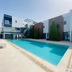 Victoria Suites