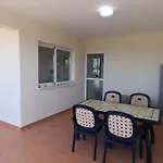 Sunset Apartment With Pool & 10 Mins To Venus Beach