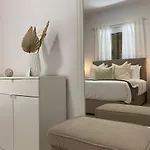 Phaedrus Living: City View Luxury Flat Androcleous