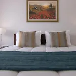 Phaedrus Living: Luxury Flat Semeli