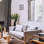 Minimal Townhouse Center Paphos