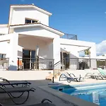Coralia Dreams Villa - Coral Bay