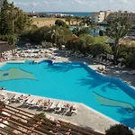 Always Welcome! Near Beach, Cml Swimming Pool