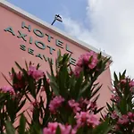 Axiothea Hotel
