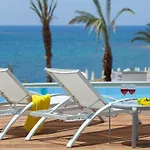 King Evelthon Beach Hotel & Resort