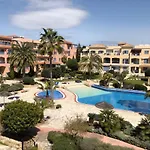 Bright 2 Bed, Pool Facing Apartment In Limnaria Gardens