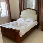 Aphrodite\'S Apartment