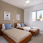 Nephele-Stylish 2Bd Townhouse In Kato Paphos