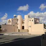 Seashell Apartments