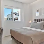 Phaedrus Living: Seaview Luxury Flat Limnaria 150
