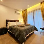 2 Bedrooms Beach Apartment