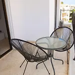 Modern 2Bd Appartment Near Mall- Internet 1Gbps