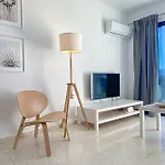 Phaedrus Living: Byzantium Modern City Flat