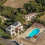 Phaedrus Living: Amarakos Villa