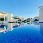 Wavebreeze Villas