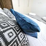 Two Bedroom Apartment, Universal Residences