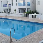 Rhodes Gardens Apartment