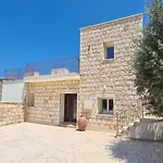 Neo Chorio Town House
