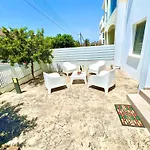 Seaside Escape - Charming Sunlit 2Br Flat