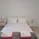 Paradise Gardens - Superb Large 3 Bed 2 Bath Apt
