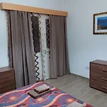 Pari Holiday Apartments