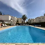 Cozy Nerina Cottage At Harbour Paphos