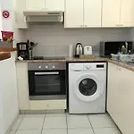 Stylish 1 Bedroom Apartment In Limnaria Gardens