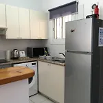 Stylish 1 Bedroom Apartment In Limnaria Gardens