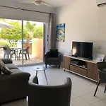 Stylish 1 Bedroom Apartment In Limnaria Gardens