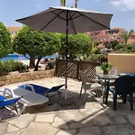 Stylish 1 Bedroom Apartment In Limnaria Gardens